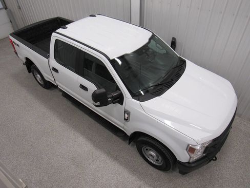 Used 2022 Ford F250 XL w/ Power Equipment Group image 5