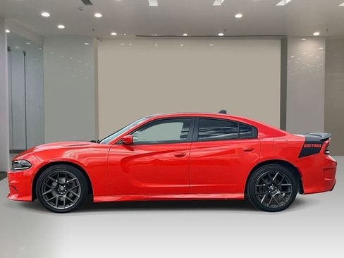 Used 2018 Dodge Charger R/T RWD image 2