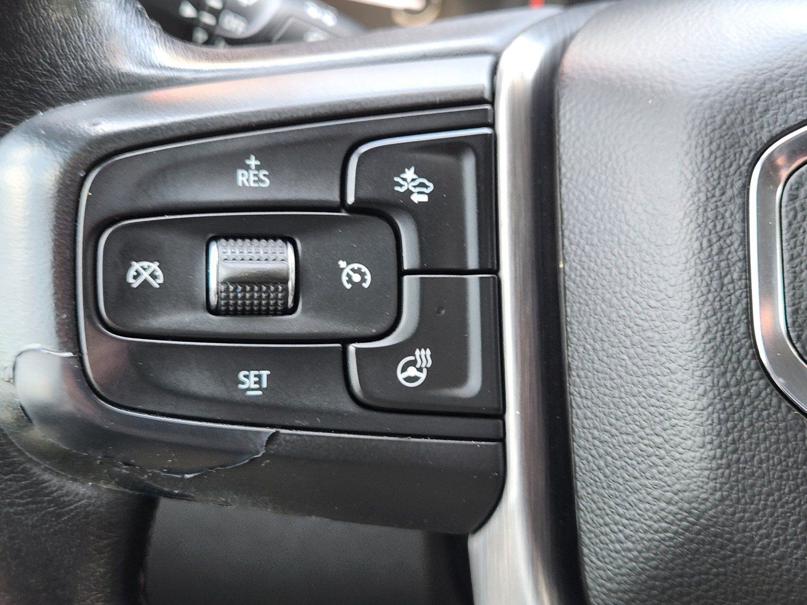 Used 2021 GMC Sierra 3500 Denali w/ Denali Black Diamond Edition AWD/4WD image 23