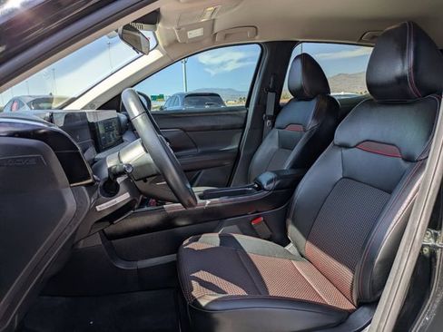 Certified 2025 Nissan Kicks SR FWD image 13