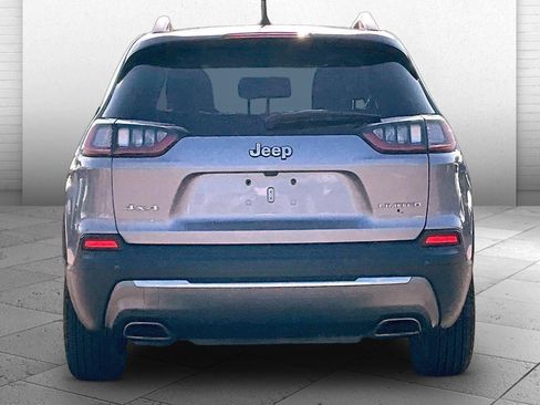 Used 2019 Jeep Cherokee Limited AWD/4WD image 3