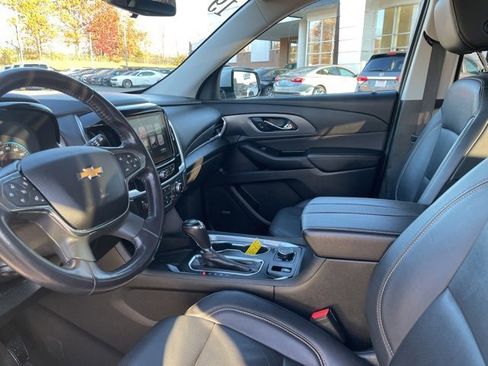 Used 2019 Chevrolet Traverse Premier image 14