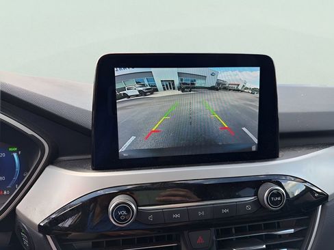 Used 2020 Ford Escape SE Sport image 21