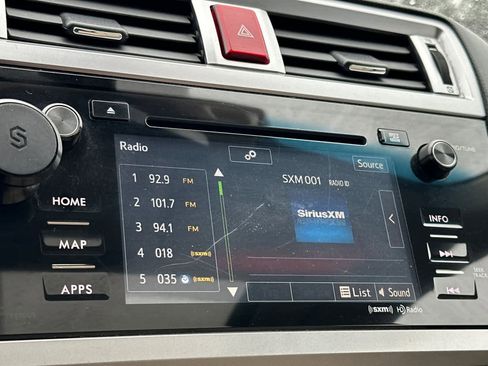 Used 2017 Subaru Outback 3.6R Limited image 18