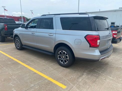 Used 2024 Ford Expedition Max XLT RWD image 4