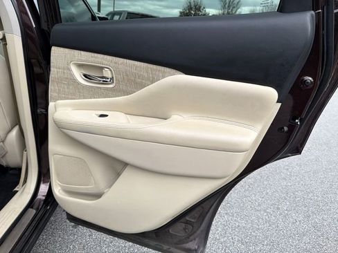 Used 2019 Nissan Murano SL w/ SL Technology Package image 16