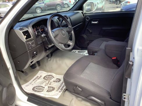 Used 2012 Chevrolet Colorado W/T RWD image 28