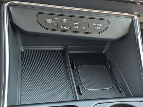New 2026 Kia Carnival EX FWD image 28