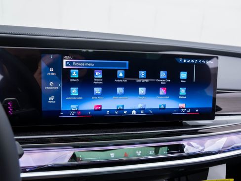 New 2026 BMW 750e xDrive w/ Executive Package image 35