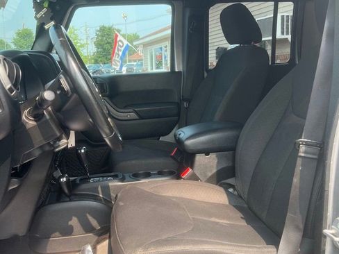 Used 2017 Jeep Wrangler Unlimited Sport w/ Quick Order Package 24S image 11