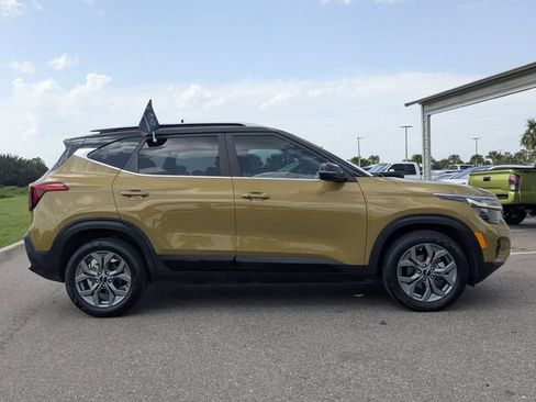 Certified 2024 Kia Seltos S FWD image 3