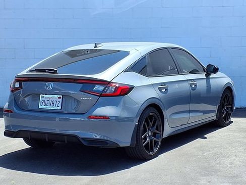 Used 2025 Honda Civic Sport image 3