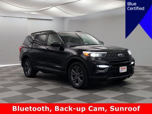 Certified 2024 Ford Explorer XLT w/ Equipment Group 202A AWD/4WD image 1