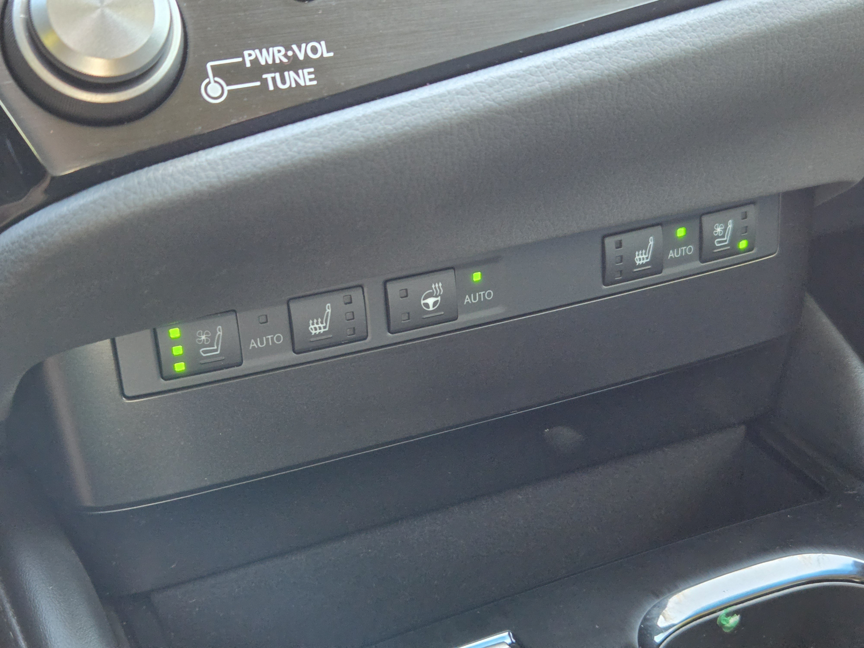 Used 2024 Lexus ES 350 w/ Premium Package FWD image 14
