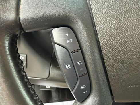 Used 2022 GMC Savana 2500 w/ Driver Convenience Package image 19