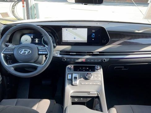 Used 2025 Hyundai Palisade Calligraphy image 21