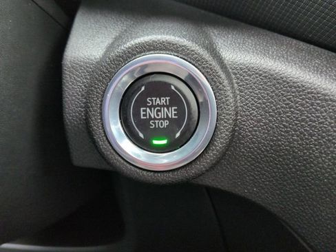 Used 2023 Chevrolet TrailBlazer RS w/ Sun and Liftgate Package image 18