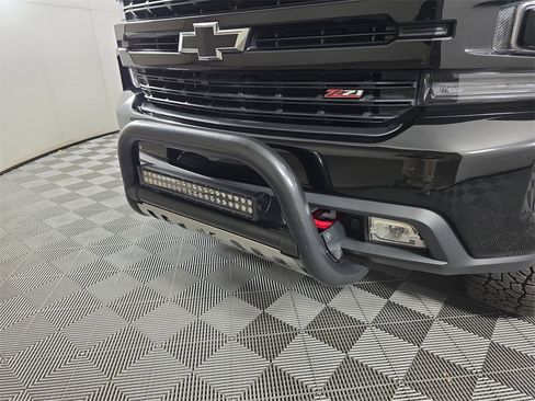 Used 2019 Chevrolet Silverado 1500 LT Trail Boss image 10