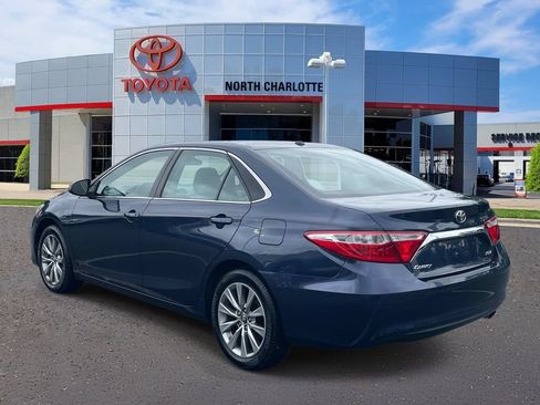 Used 2017 Toyota Camry XLE FWD image 4