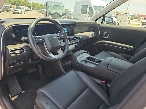 Used 2026 Hyundai Palisade SEL FWD image 16