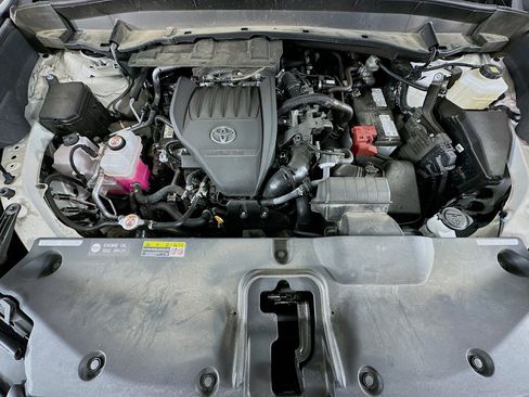 Used 2024 Toyota Grand Highlander AWD image 34