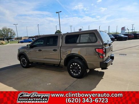 Used 2023 Nissan Titan PRO-4X w/ Pro-4x Convenience Package image 3