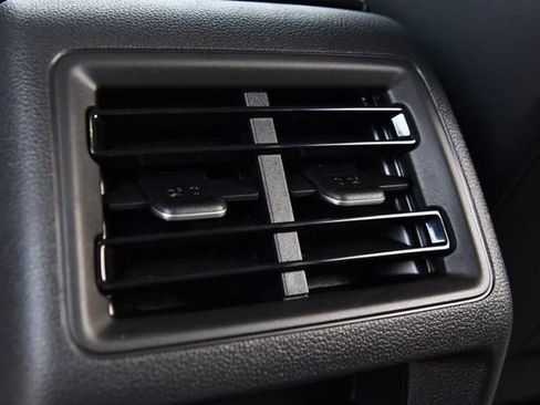 New 2026 Volkswagen Tiguan SE R-Line AWD/4WD image 23
