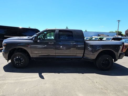 New 2026 RAM 3500 Laramie AWD/4WD image 4