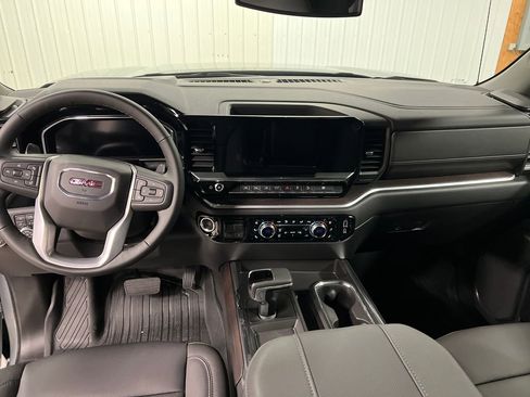 New 2026 GMC Sierra 1500 SLT w/ SLT Premium Plus Package AWD/4WD image 16