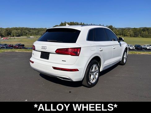 Used 2019 Audi Q5 2.0T Premium w/ Convenience Package image 8