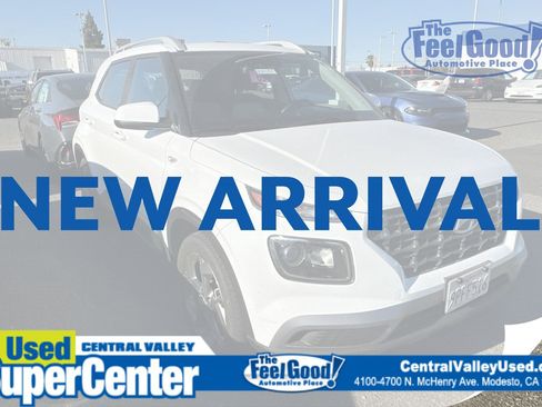 Used 2025 Hyundai Venue SEL FWD image 1