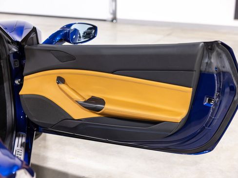 Used 2019 Ferrari 488 Spider image 31