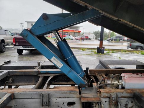 Used 2017 RAM 5500 Tradesman w/ Payload Upgrade Package image 16