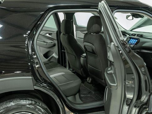 Certified 2023 Chevrolet TrailBlazer LT w/ Convenience Package FWD image 12