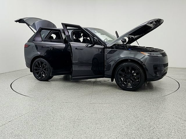 New 2026 Land Rover Range Rover Sport SE AWD/4WD image 10
