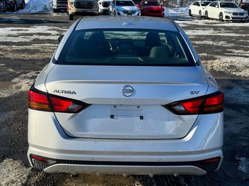 Used 2024 Nissan Altima 2.5 SV image 6