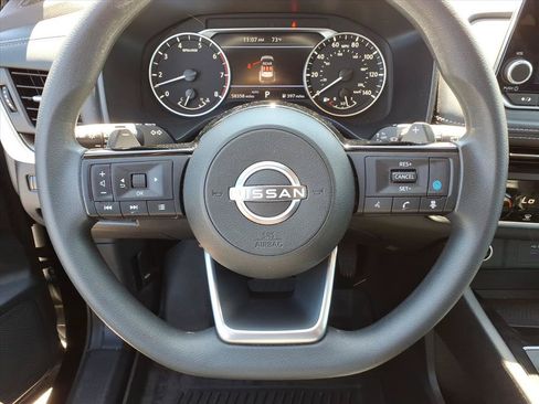 Used 2023 Nissan Rogue SV AWD/4WD image 24