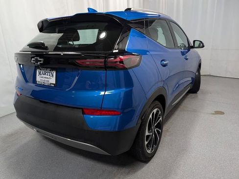 Used 2023 Chevrolet Bolt EUV Premier FWD image 4