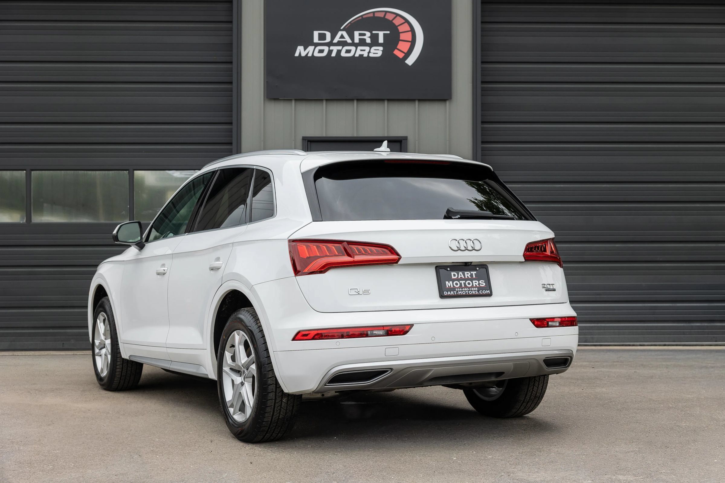 Used 2018 Audi Q5 2.0T Premium Plus w/ Premium Plus Package AWD/4WD image 5
