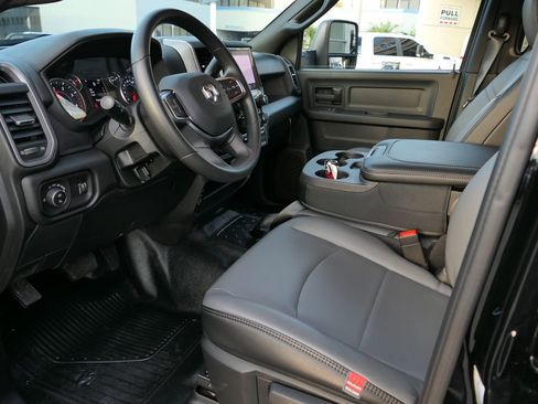 New 2026 RAM 5500 Tradesman AWD/4WD image 15