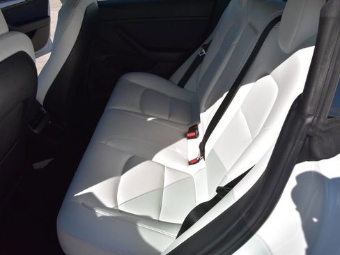 Used 2023 Tesla Model 3 Standard Range image 14