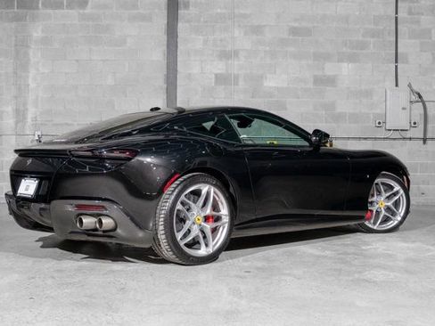 Used 2021 Ferrari Roma image 3