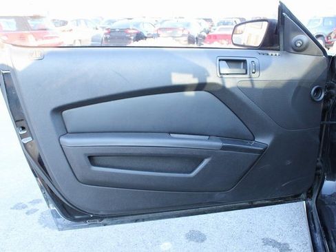 Used 2013 Ford Mustang GT image 10