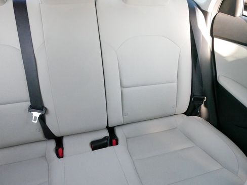 Used 2022 Kia Forte LXS image 14
