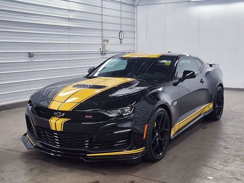 Used 2020 Chevrolet Camaro SS RWD image 7