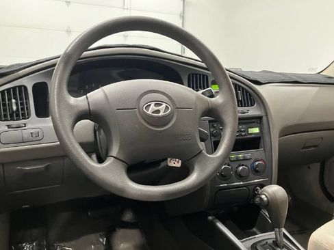 Used 2006 Hyundai Elantra GLS FWD image 26
