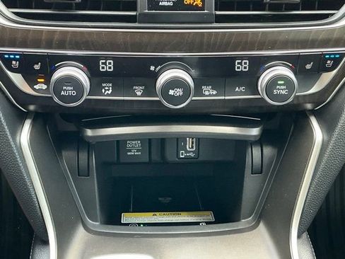 Used 2019 Honda Accord Touring image 14