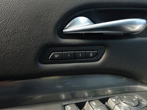 Used 2024 Cadillac XT4 Premium Luxury image 21