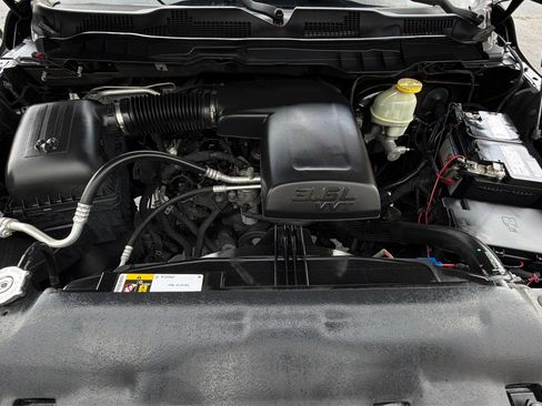 Used 2017 RAM 1500 Express w/ Black Ram 1500 Express Group RWD image 43