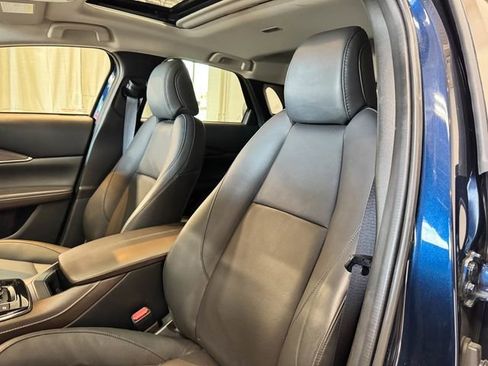 Used 2022 MAZDA CX-30 AWD 2.5 S w/ Premium Package image 21